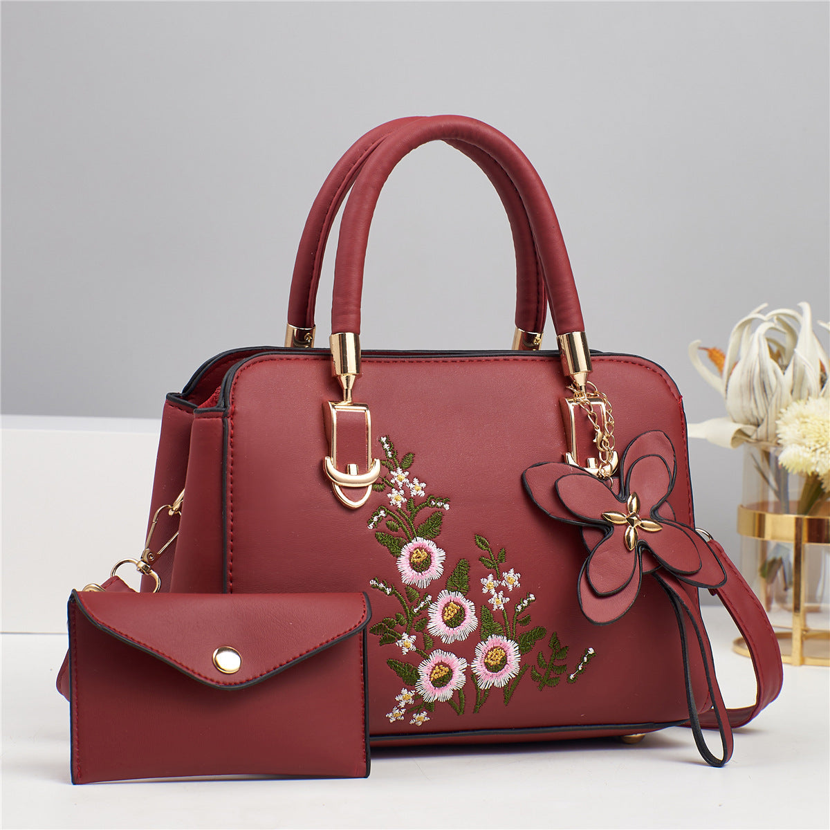 Bolso con monedero pequeño