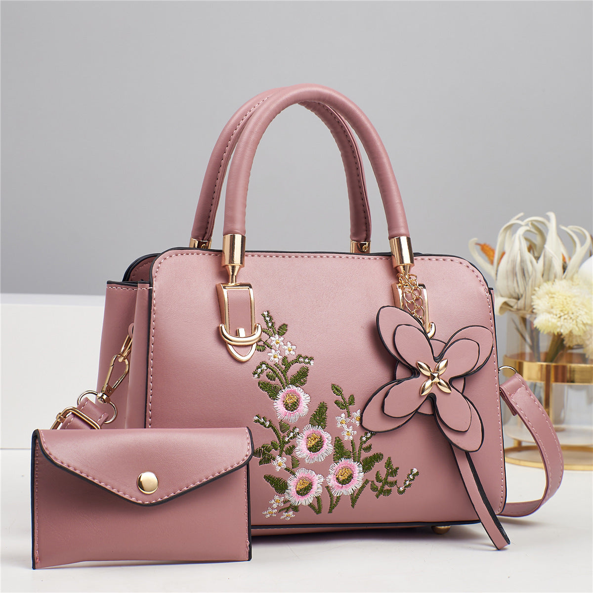 Bolso con monedero pequeño