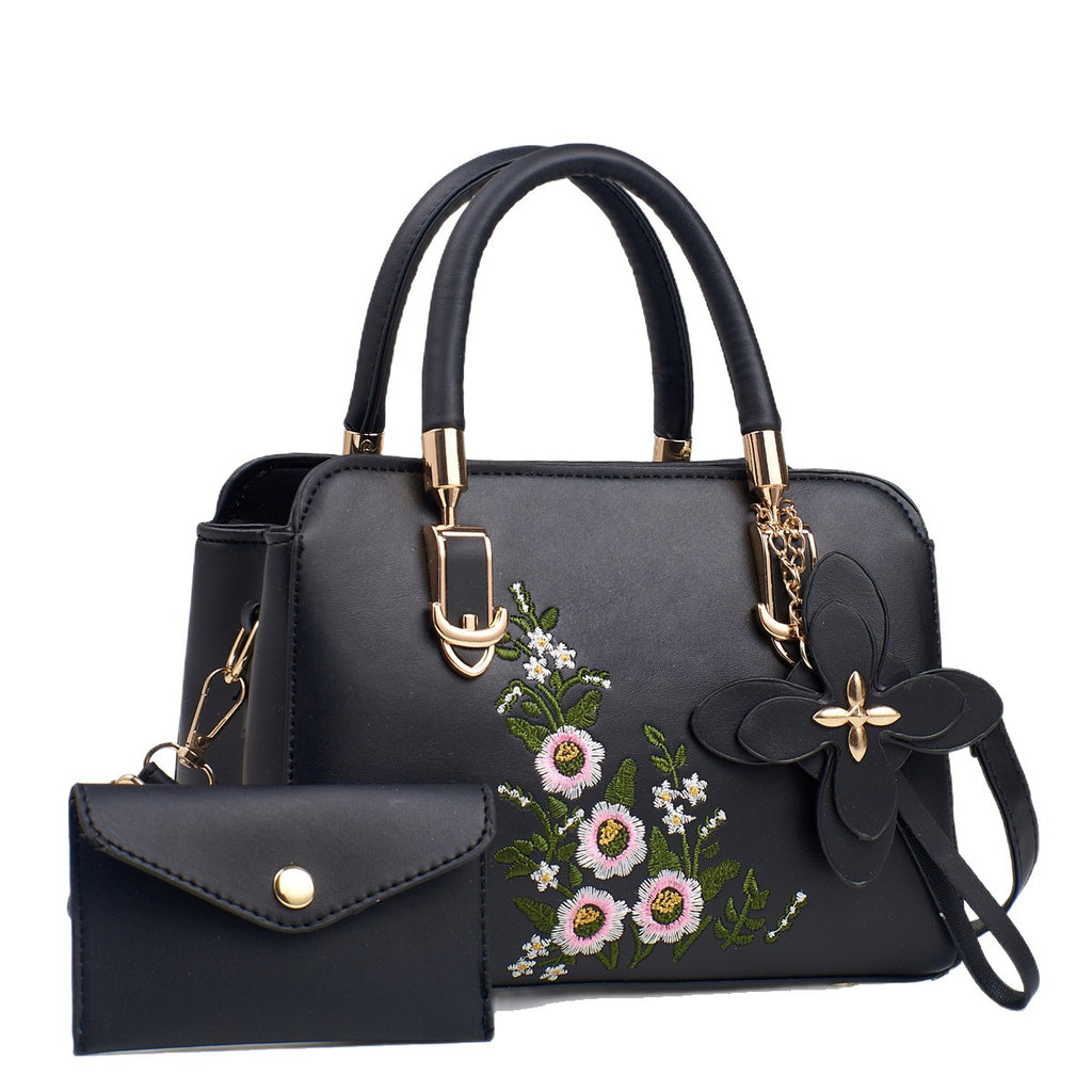 Bolso con monedero pequeño