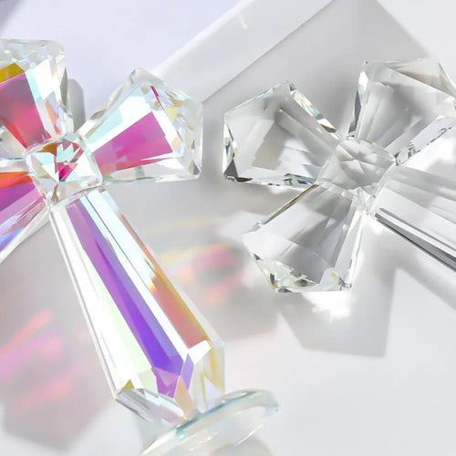 adorno de cruz de cristal
